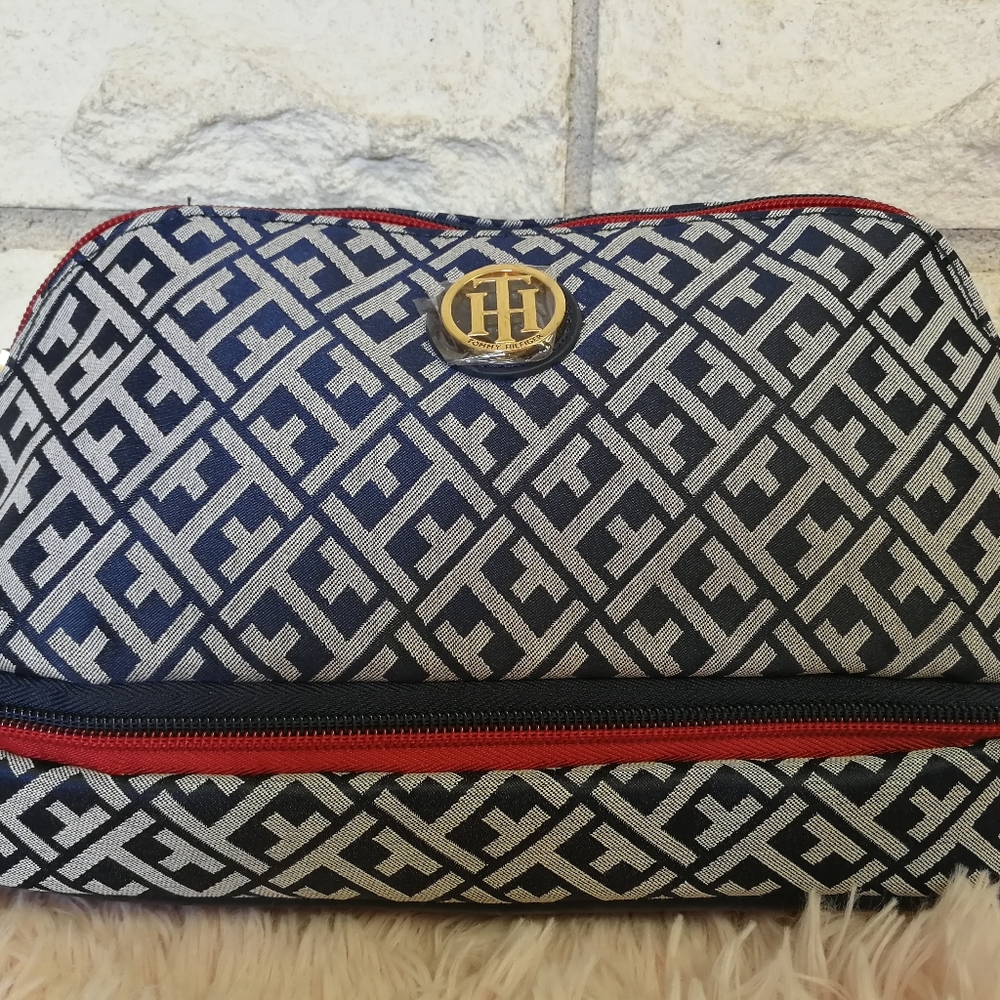 Tommy Hilfiger cosmetics bag